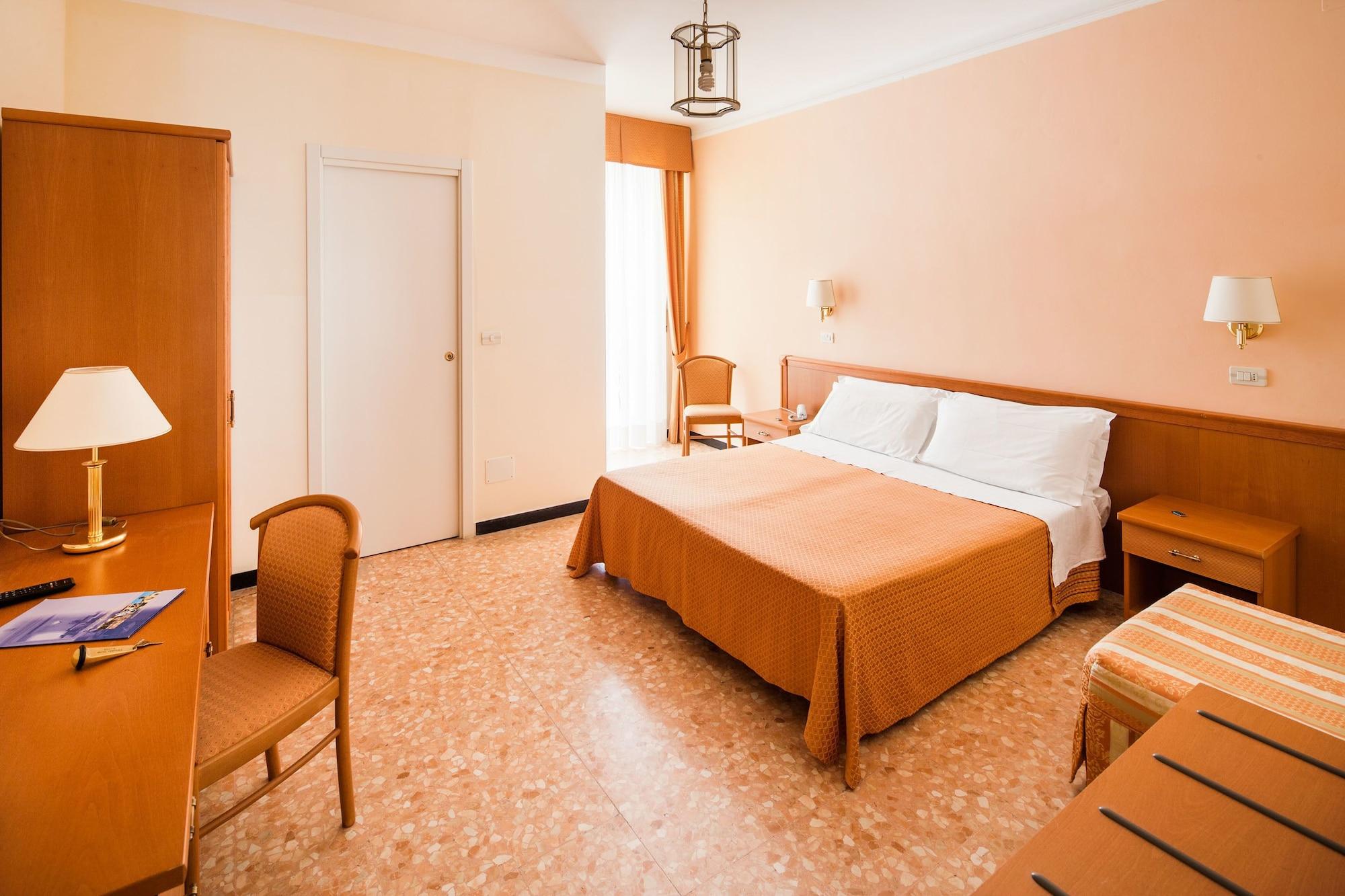 Hotel Curtis Centrale アラッシオ エクステリア 写真