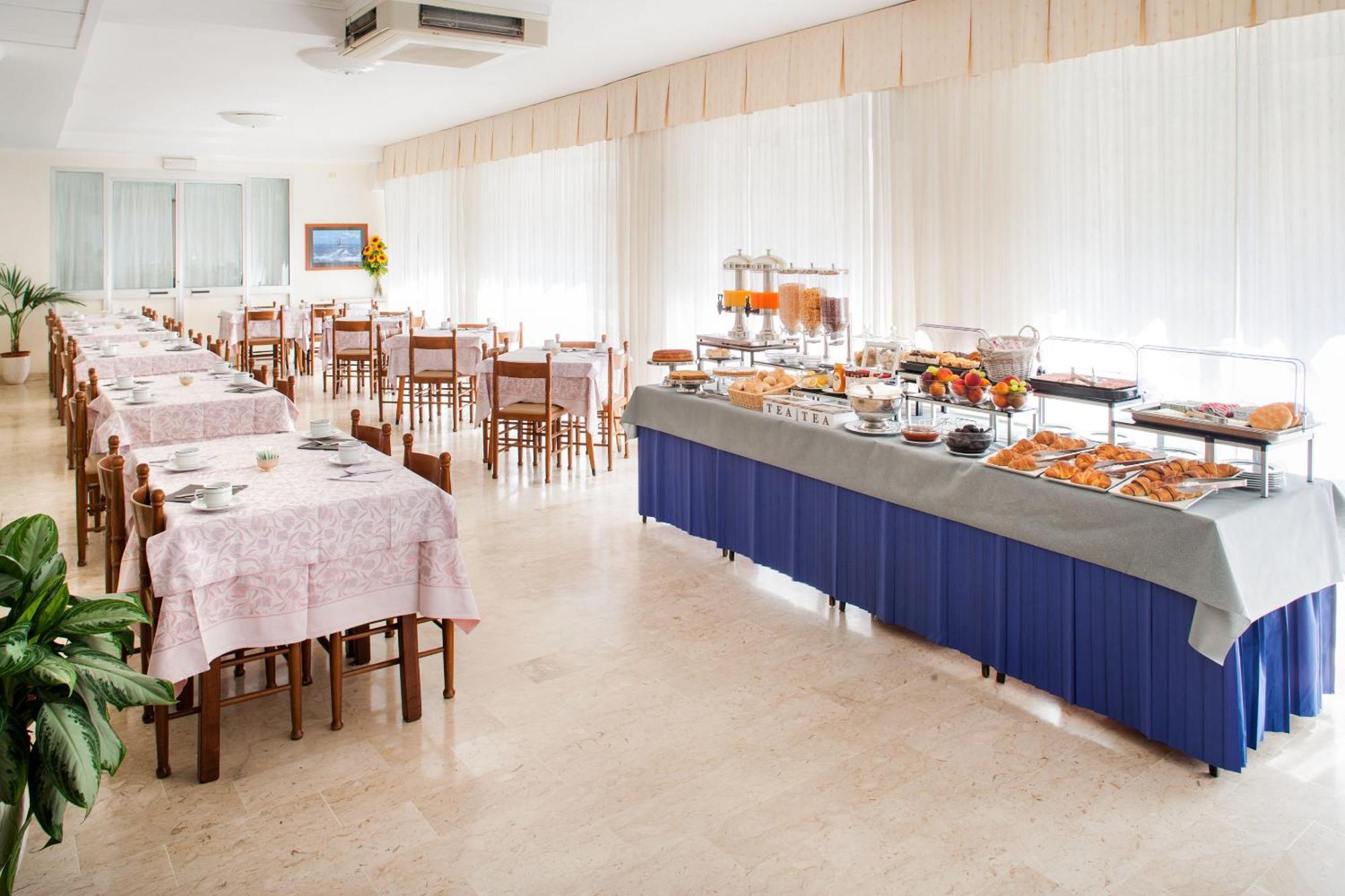 Hotel Curtis Centrale アラッシオ エクステリア 写真