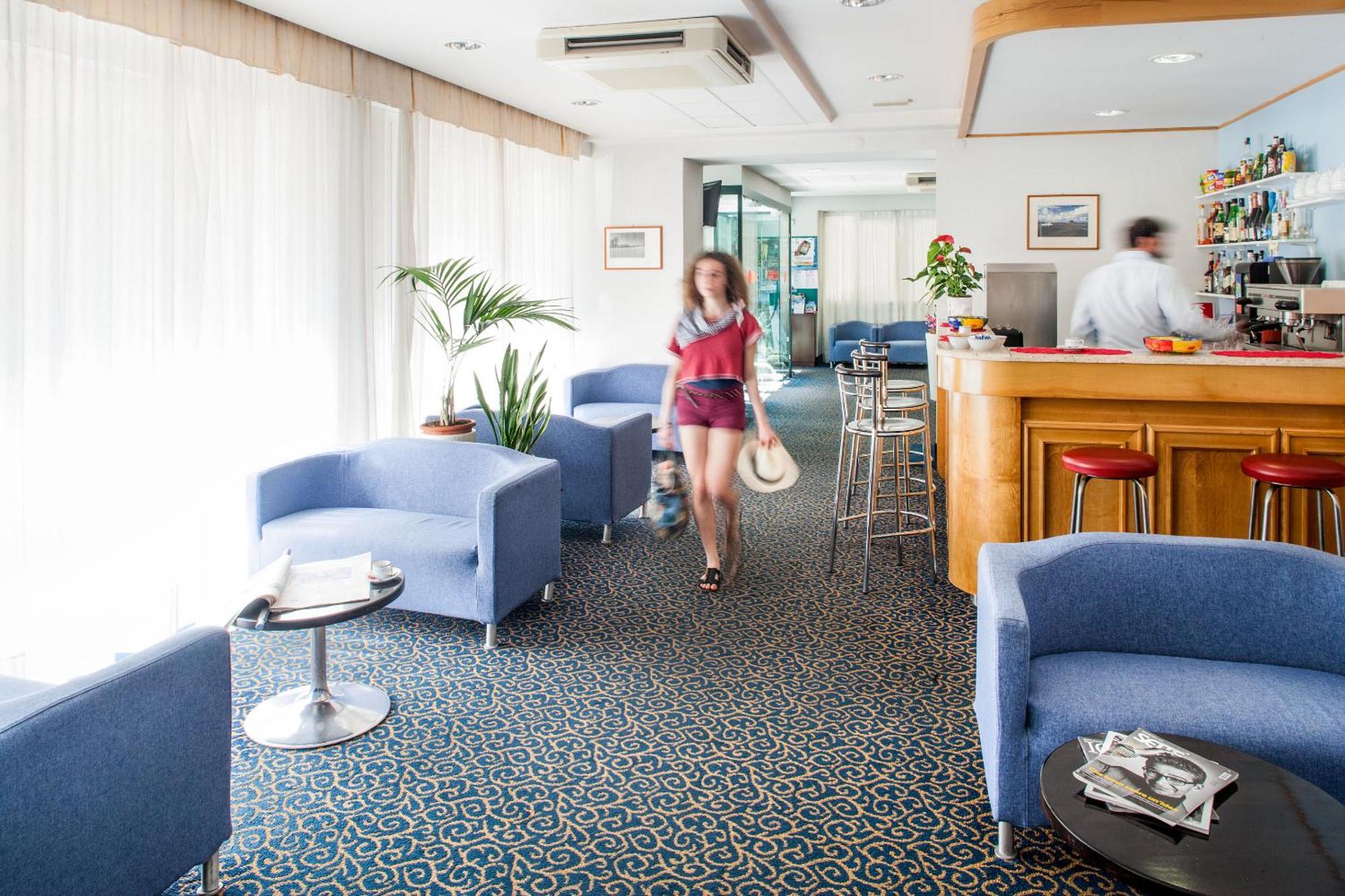 Hotel Curtis Centrale アラッシオ エクステリア 写真