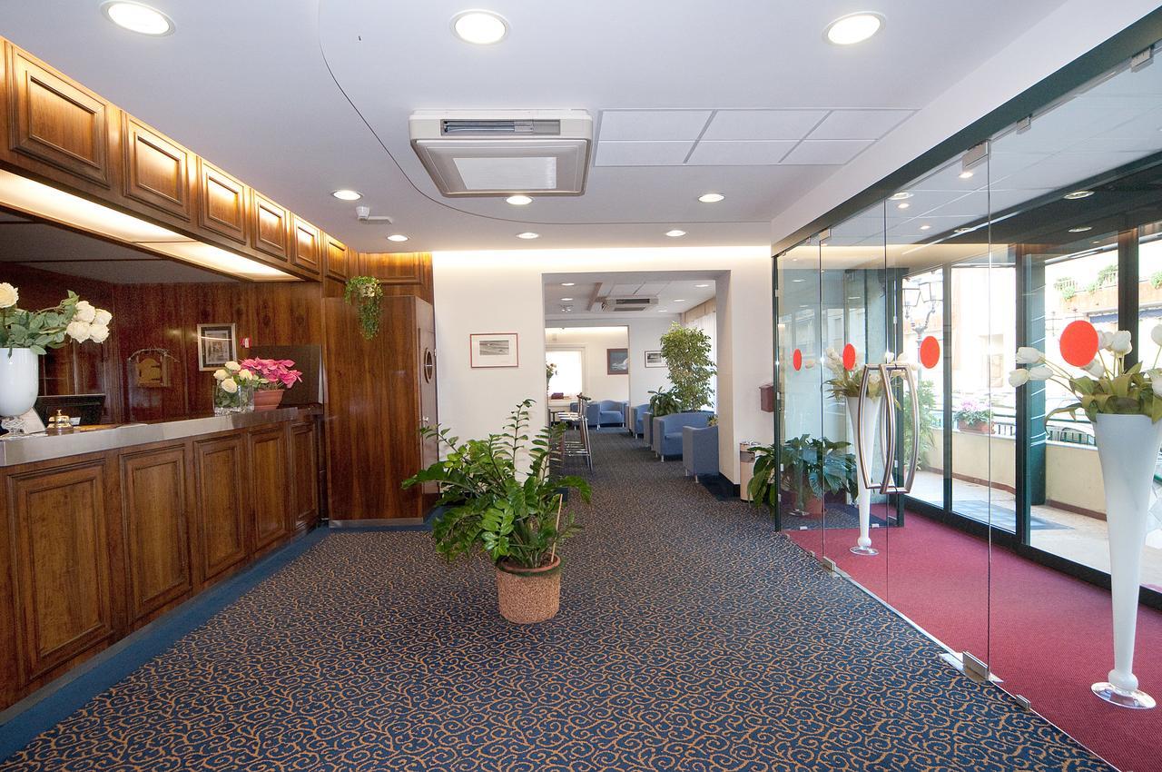 Hotel Curtis Centrale アラッシオ エクステリア 写真